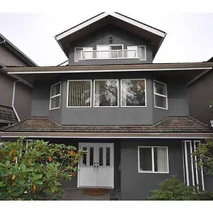 Guest house Alma, Vancouver