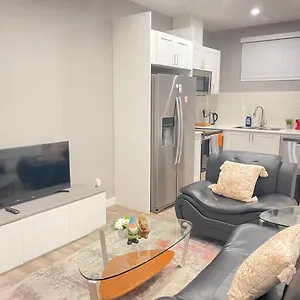 cozy-basement-suite.calgaryhotelsearch.com/